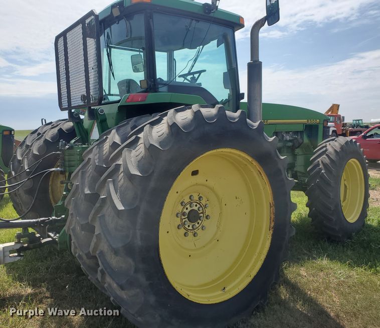 image for item JM9674 1995 John Deere 8300  MFWD tractor
