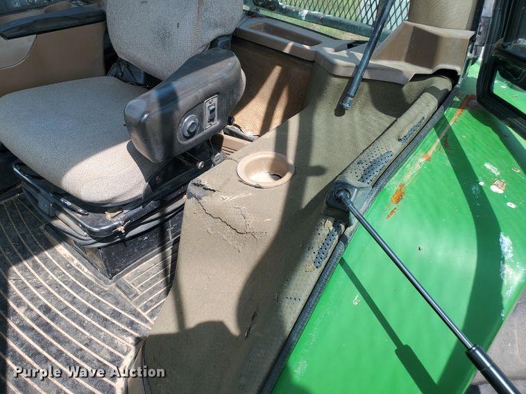 image for item JM9674 1995 John Deere 8300  MFWD tractor