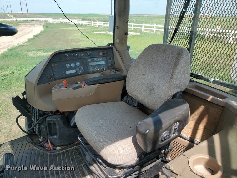 image for item JM9674 1995 John Deere 8300  MFWD tractor