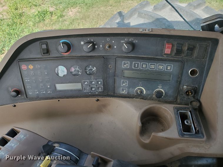 image for item JM9674 1995 John Deere 8300  MFWD tractor