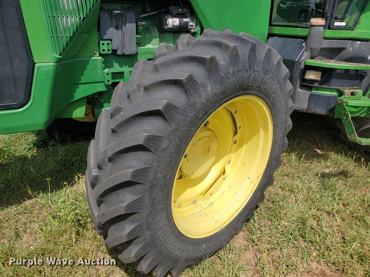 image for item JM9674 1995 John Deere 8300  MFWD tractor