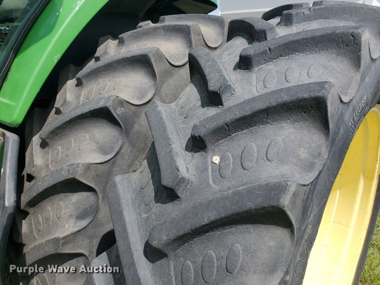 image for item JM9674 1995 John Deere 8300  MFWD tractor