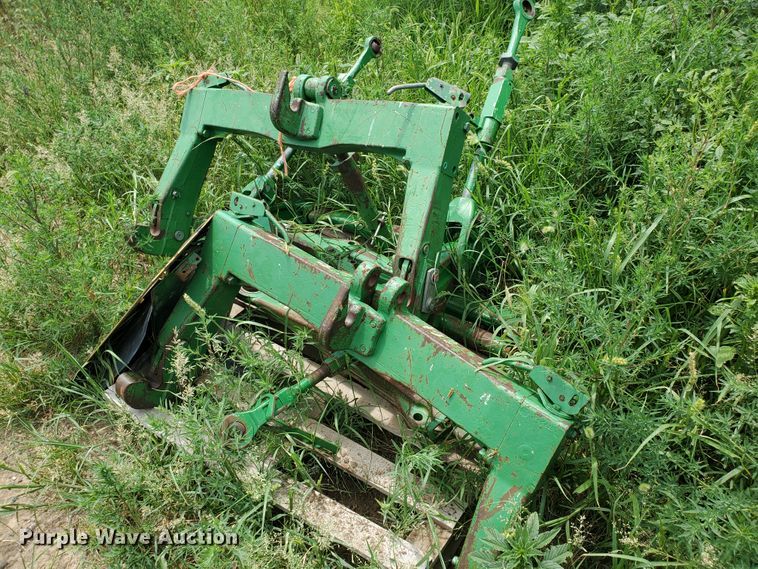 image for item JM9674 1995 John Deere 8300  MFWD tractor