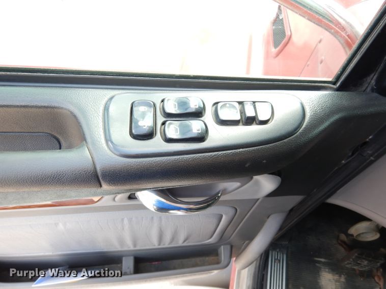 image for item DG0765 2010 Peterbilt 386  semi truck