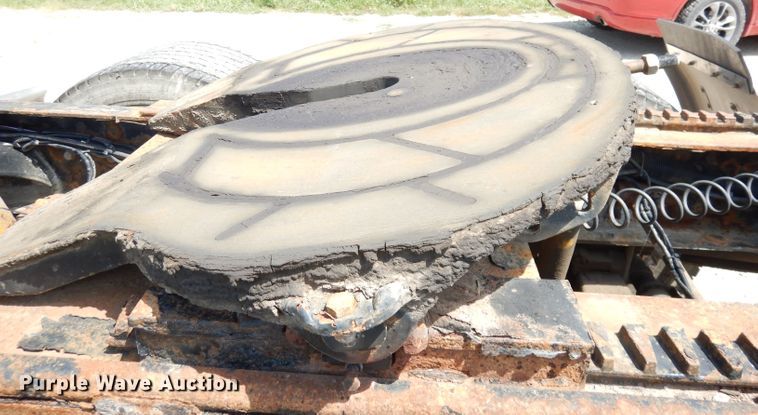 image for item DG0765 2010 Peterbilt 386  semi truck