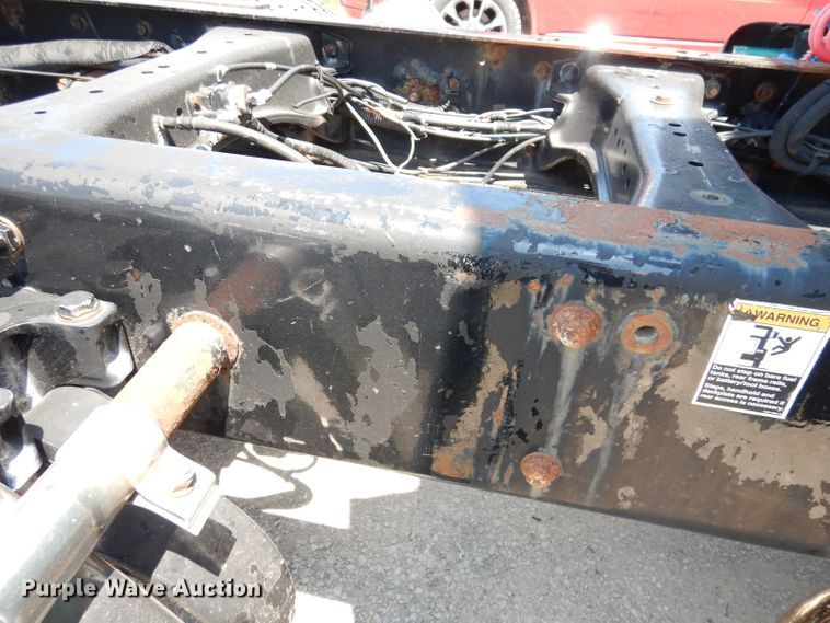 image for item DG0767 2004 Peterbilt 387  semi truck