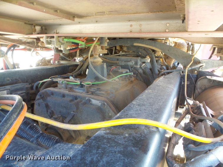 image for item DI5681 2012 Peterbilt 365  semi truck