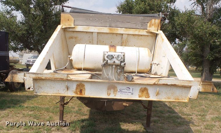 image for item DI5683 1979 Trailer 301-A  bottom dump trailer