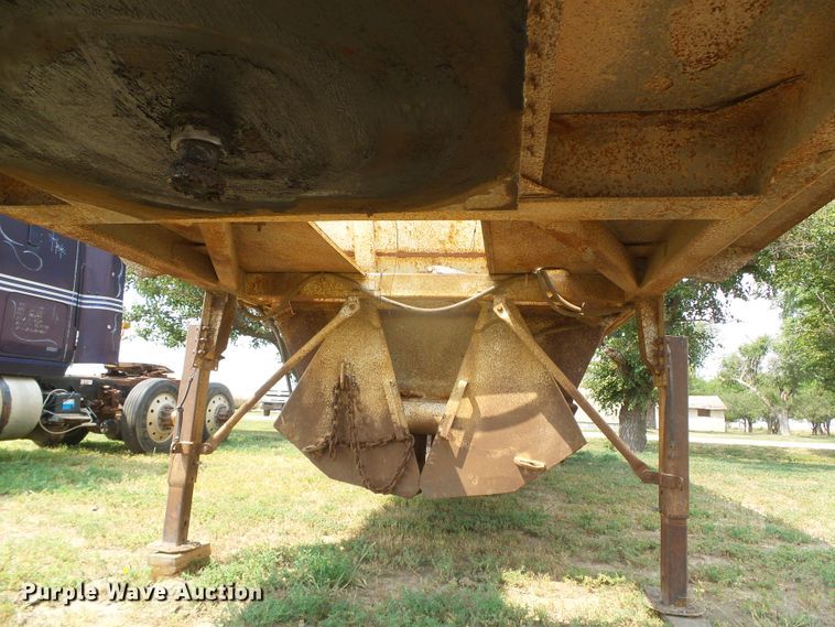image for item DI5683 1979 Trailer 301-A  bottom dump trailer