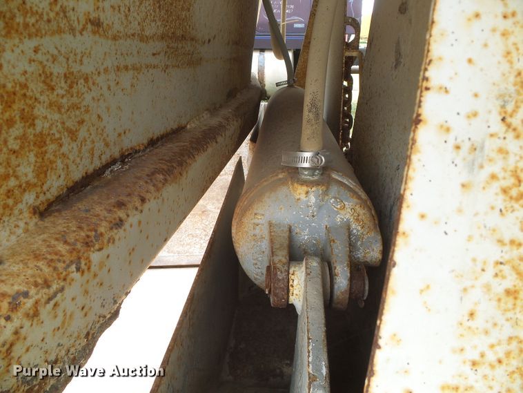 image for item DI5683 1979 Trailer 301-A  bottom dump trailer