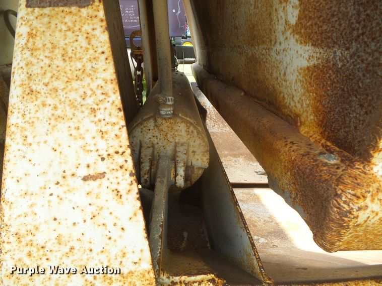 image for item DI5683 1979 Trailer 301-A  bottom dump trailer