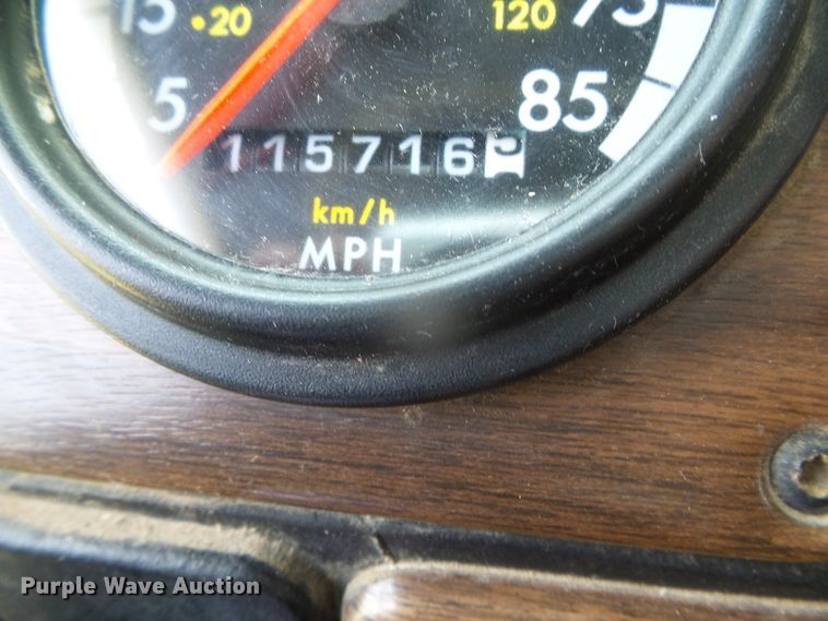 image for item DI5686 1996 Freightliner FLD112  semi truck