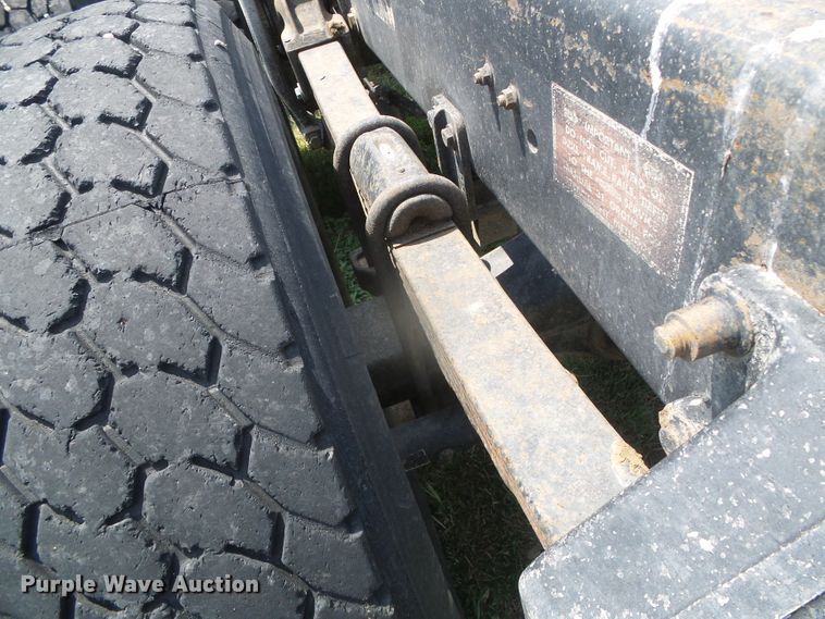 image for item DI5686 1996 Freightliner FLD112  semi truck