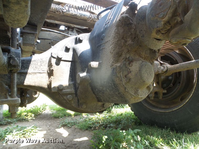 image for item DI5686 1996 Freightliner FLD112  semi truck