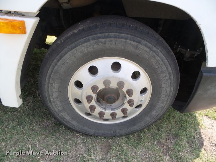 image for item DI5686 1996 Freightliner FLD112  semi truck