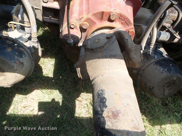 image for item DI5688 2005 Freightliner Columbia 120  semi truck