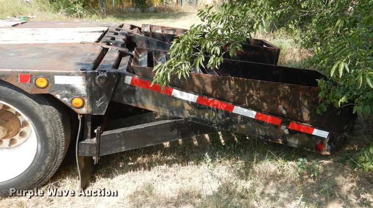 image for item DJ8863 2000 Nabors DFF  drop deck equipment trailer