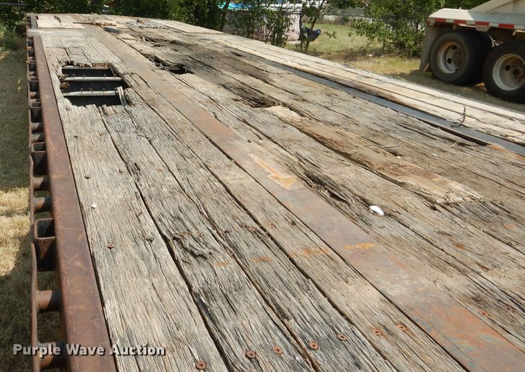 image for item DJ8863 2000 Nabors DFF  drop deck equipment trailer