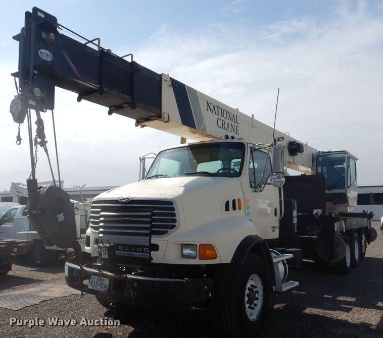 image for item DJ8869 2007 Sterling L9500  crane truck