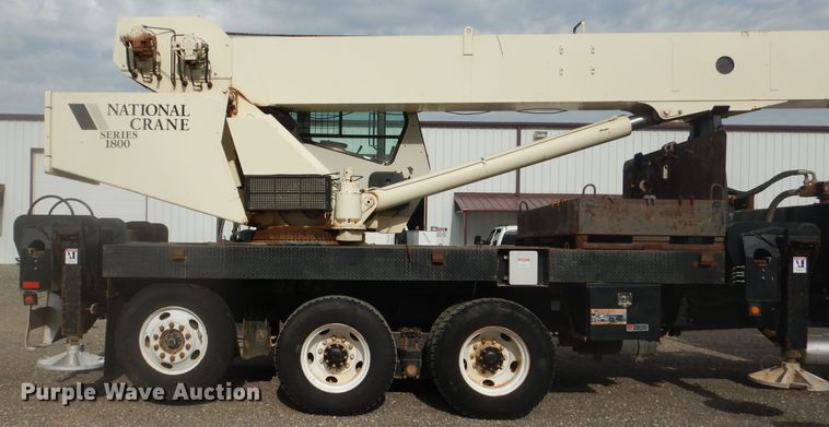 image for item DJ8869 2007 Sterling L9500  crane truck