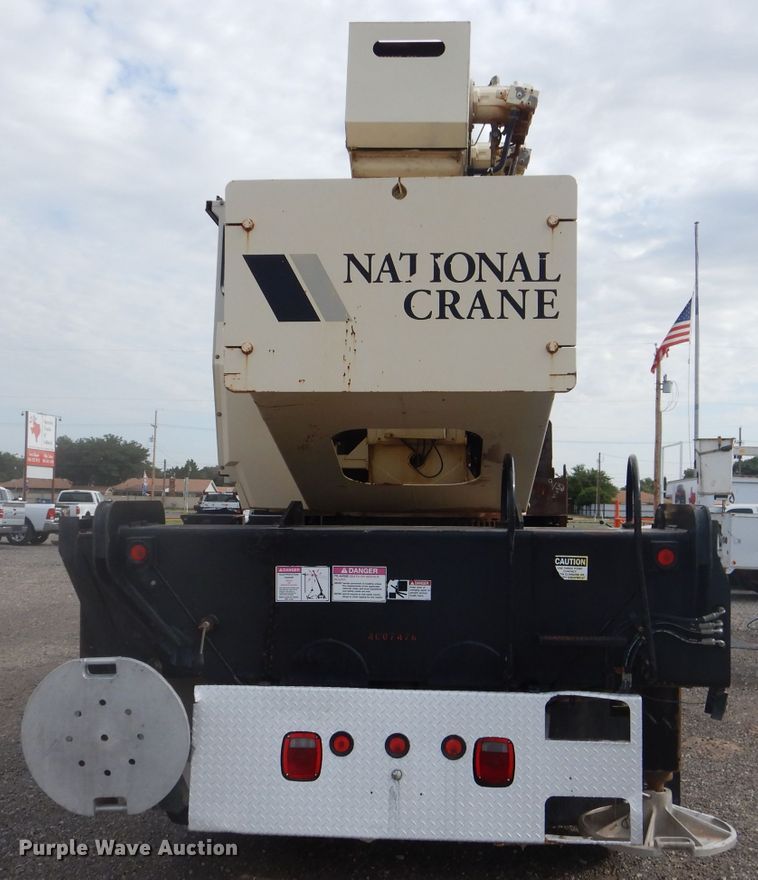 image for item DJ8869 2007 Sterling L9500  crane truck