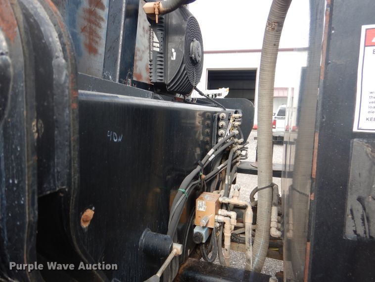 image for item DJ8869 2007 Sterling L9500  crane truck