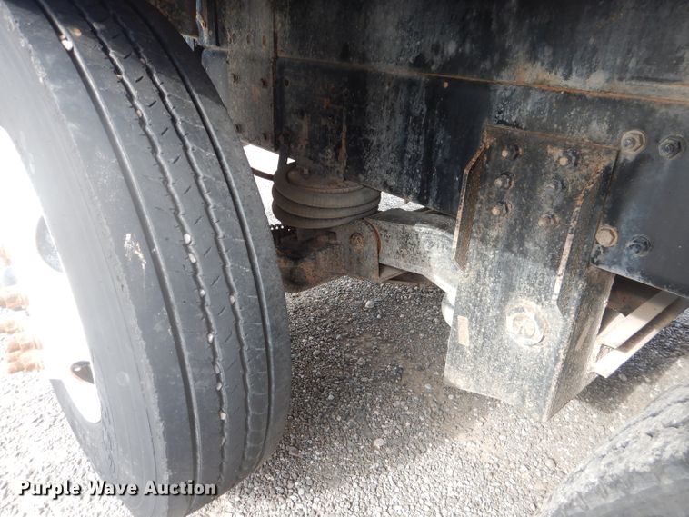 image for item DJ8869 2007 Sterling L9500  crane truck