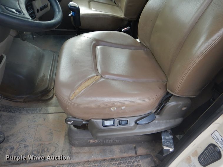 image for item DJ8869 2007 Sterling L9500  crane truck