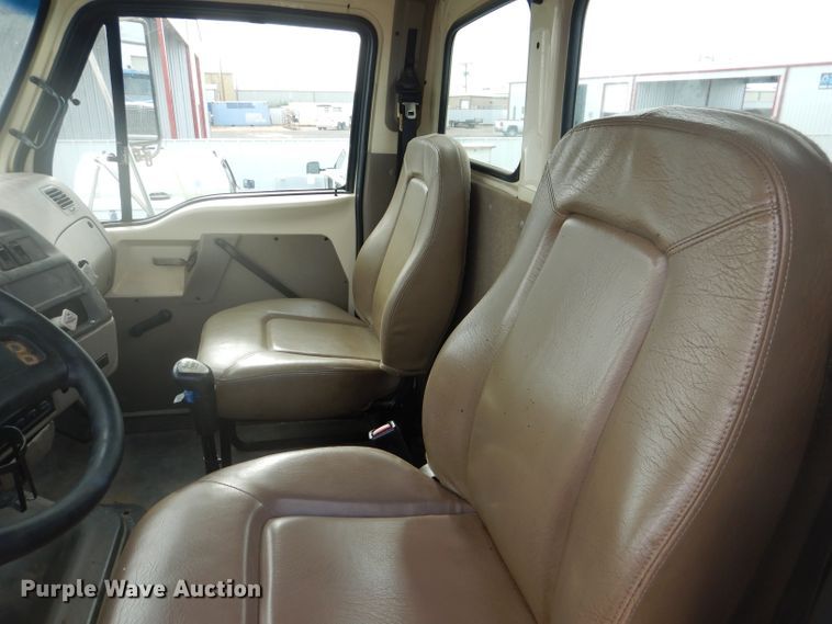 image for item DJ8869 2007 Sterling L9500  crane truck