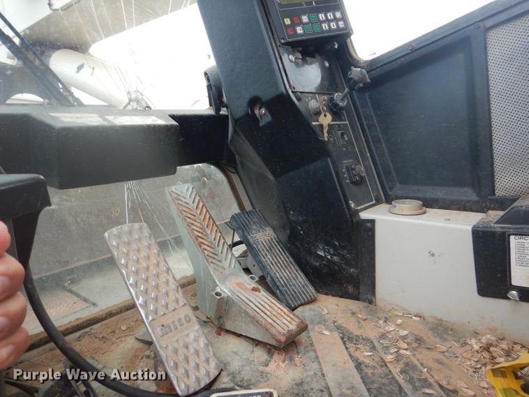 image for item DJ8869 2007 Sterling L9500  crane truck