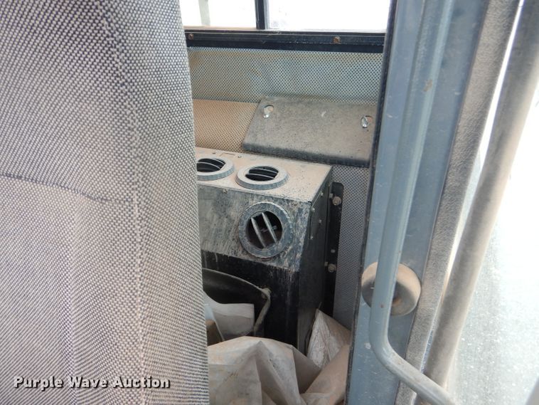 image for item DJ8869 2007 Sterling L9500  crane truck