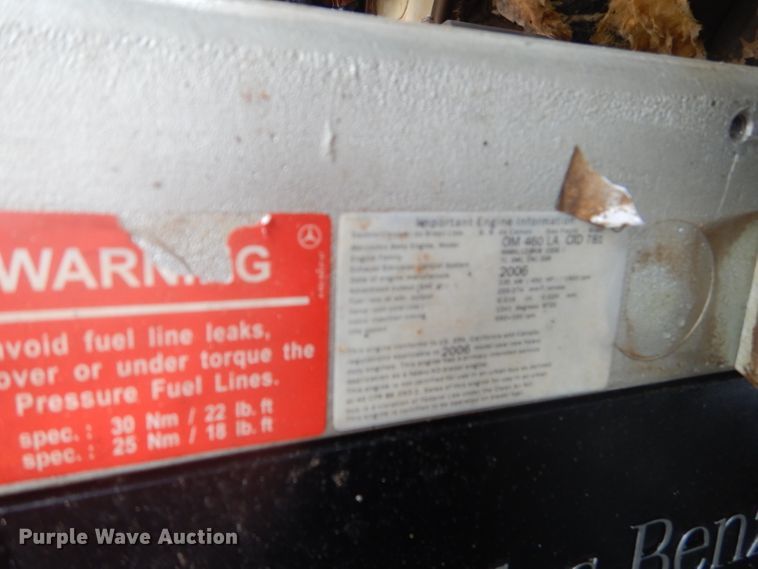 image for item DJ8869 2007 Sterling L9500  crane truck