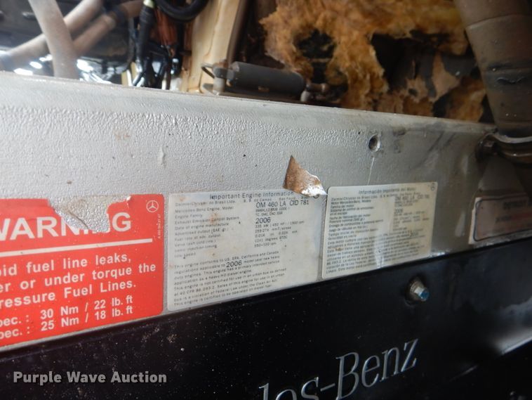 image for item DJ8869 2007 Sterling L9500  crane truck