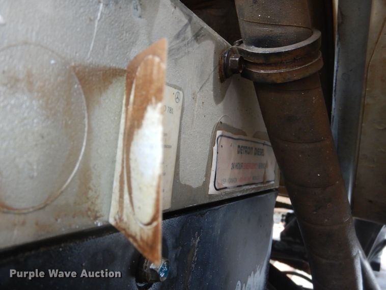 image for item DJ8869 2007 Sterling L9500  crane truck