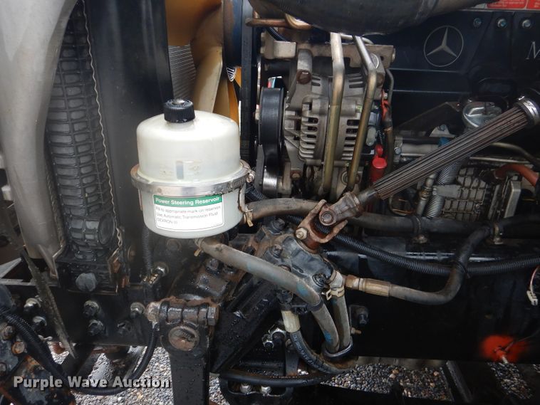 image for item DJ8869 2007 Sterling L9500  crane truck