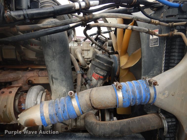 image for item DJ8869 2007 Sterling L9500  crane truck