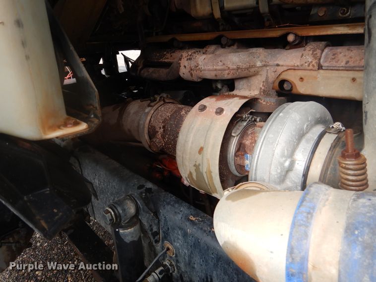 image for item DJ8869 2007 Sterling L9500  crane truck