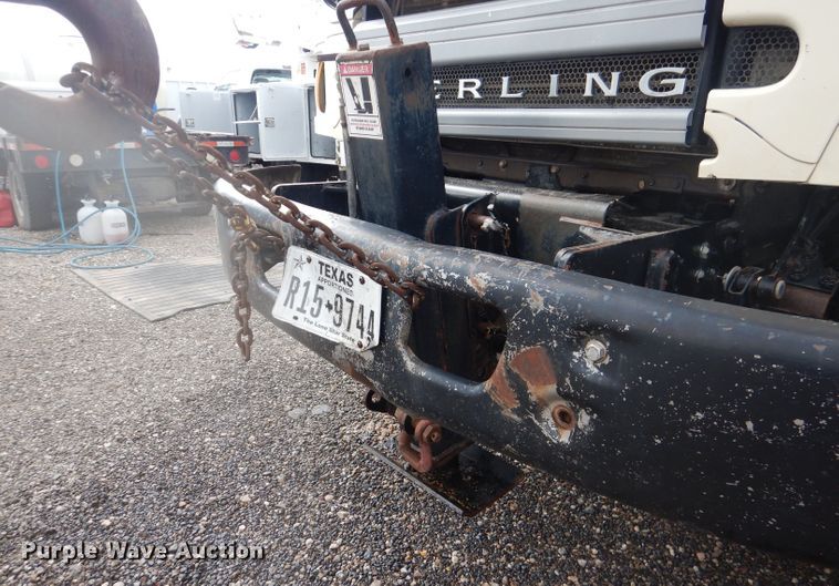 image for item DJ8869 2007 Sterling L9500  crane truck