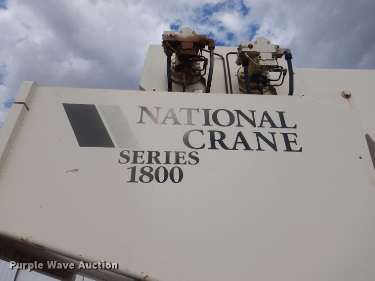 image for item DJ8869 2007 Sterling L9500  crane truck