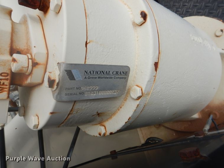 image for item DJ8869 2007 Sterling L9500  crane truck