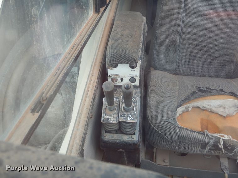 image for item DJ8869 2007 Sterling L9500  crane truck