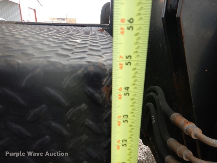 image for item DJ8869 2007 Sterling L9500  crane truck