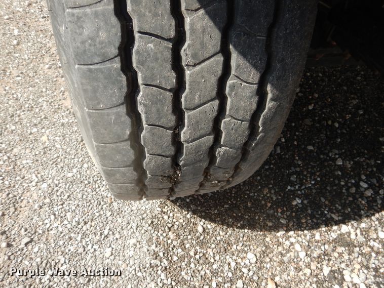 image for item DJ8869 2007 Sterling L9500  crane truck