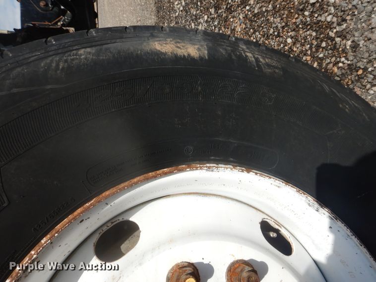 image for item DJ8869 2007 Sterling L9500  crane truck