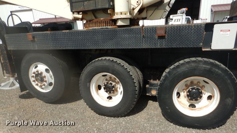 image for item DJ8869 2007 Sterling L9500  crane truck