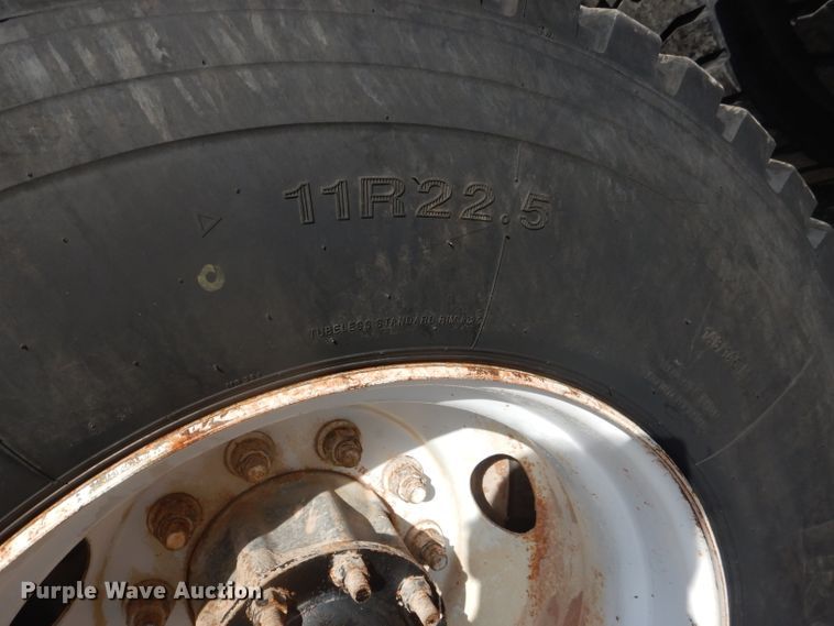 image for item DJ8869 2007 Sterling L9500  crane truck