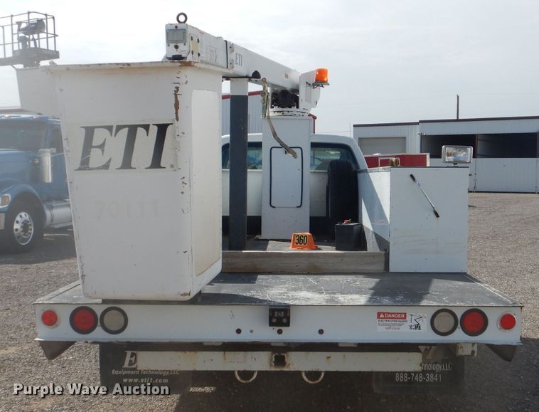 image for item DJ8870 2008 Ford F350 Super Duty  bucket truck