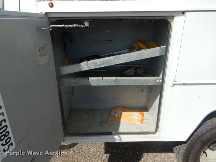 image for item DJ8870 2008 Ford F350 Super Duty  bucket truck