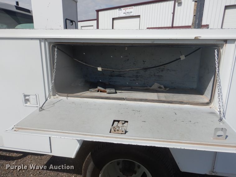 image for item DJ8870 2008 Ford F350 Super Duty  bucket truck