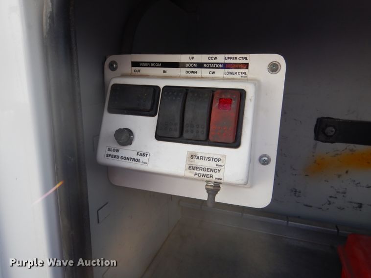 image for item DJ8870 2008 Ford F350 Super Duty  bucket truck